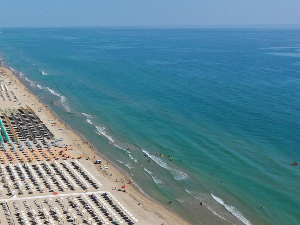 Hotel Corallo Джулианова Экстерьер фото
